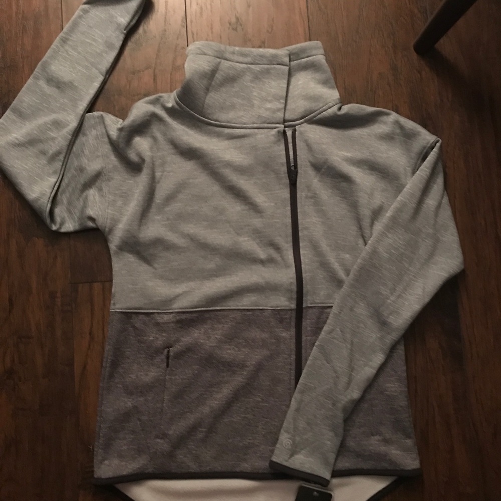 Women’s Champion workout sweatshirt NWT